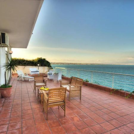 Terrazza Sul Mare Villa Аньоне Бани Екстериор снимка